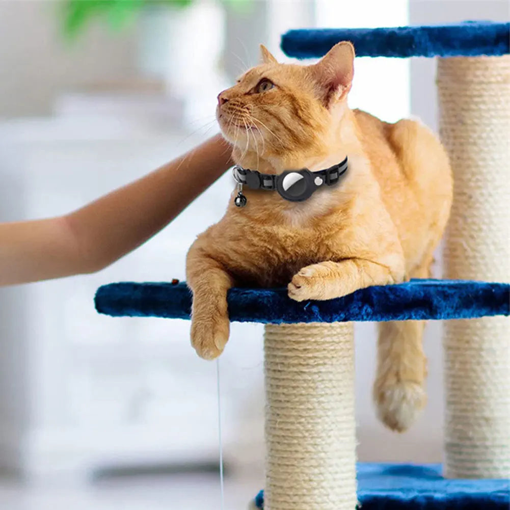Reflective Cat Collar with Apple AirTag Holder